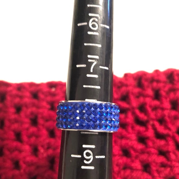 Beautiful ring-98 - Picture 1 of 1